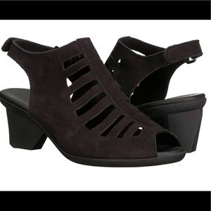 Arche Enexor Suede Heel Sandals
